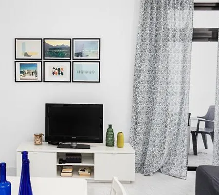 بيت للعطل Casa La Caleta *